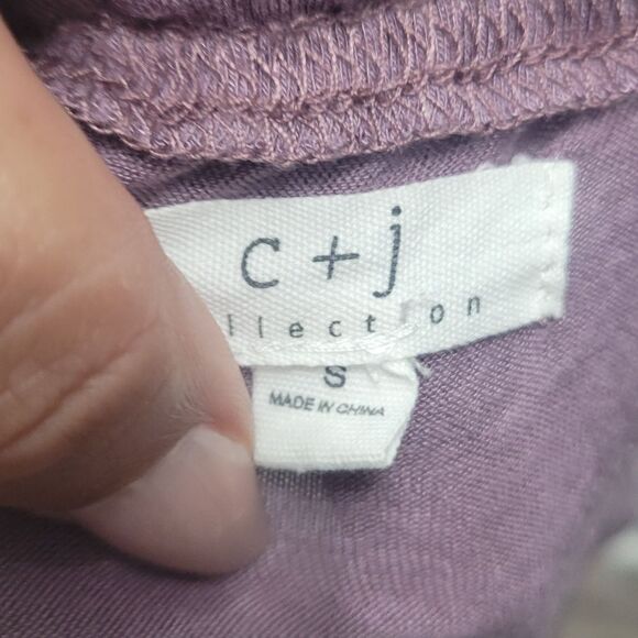 C+J collection off shoulder bell sleeve blouse - Picture 9 of 11